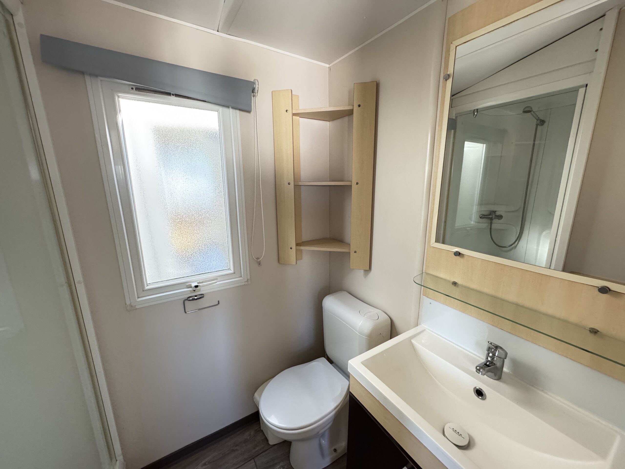 IRM Villanova 7 Baño con lavabo e inodoro del IRM Villanova